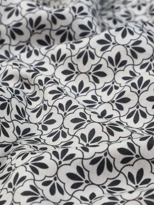 Jaali Good (Black) - Pocket Square