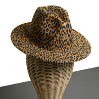 Chokore Chokore Leopard Print Fedora Hat (Black & Beige)