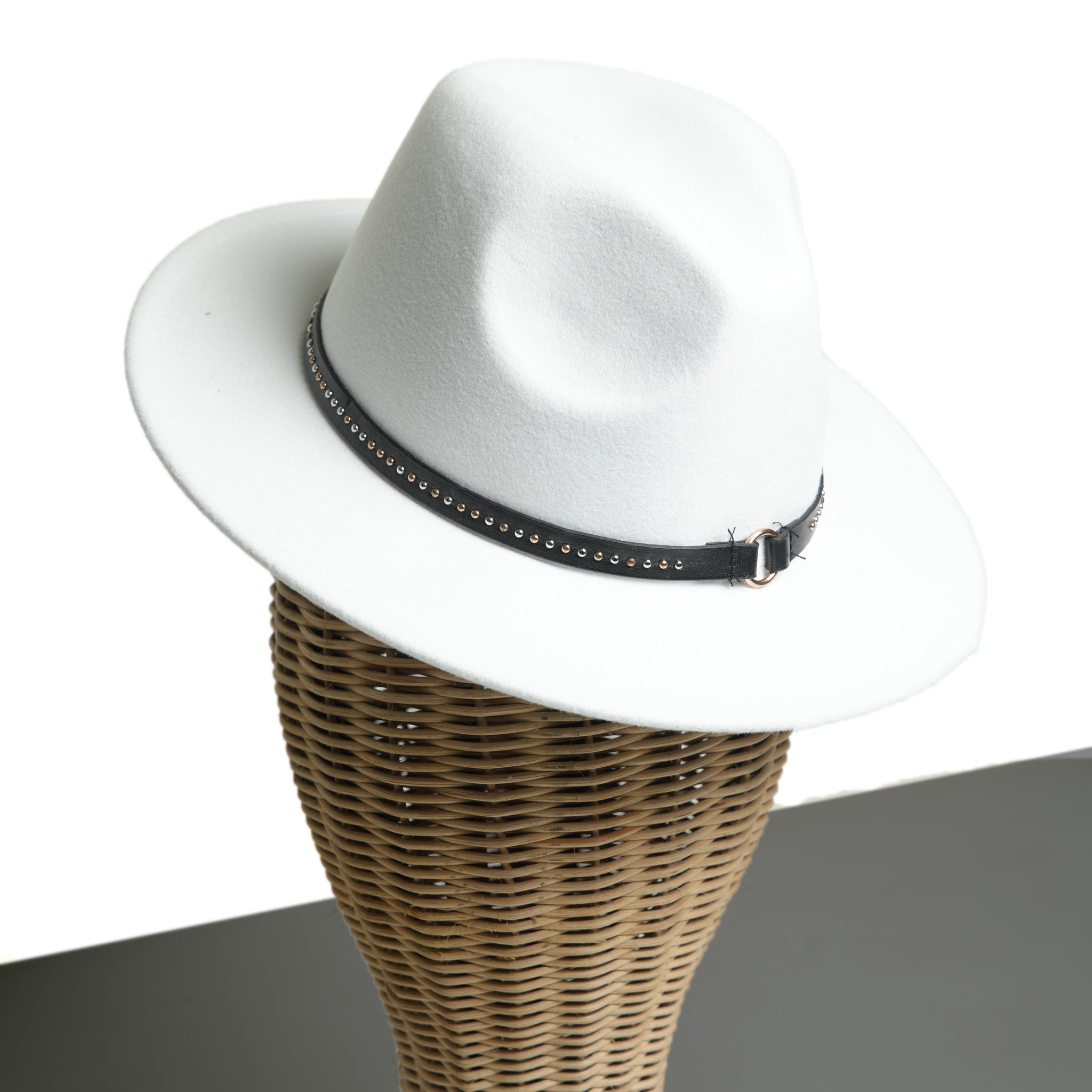 Chokore Fedora Hat with Belt Band (White)