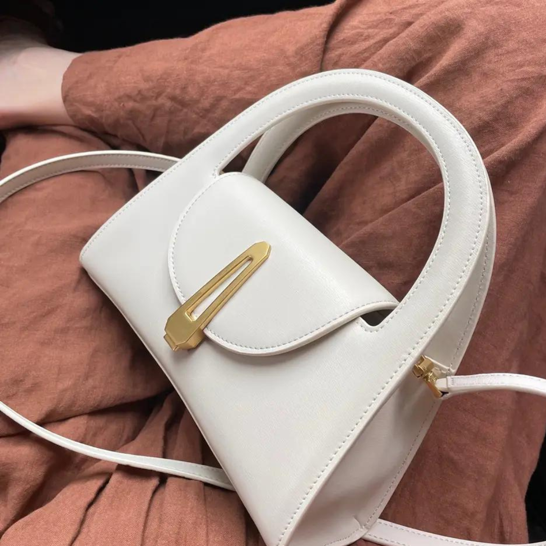 chokore Chokore Sensational Handbag with Retro Lock (White)