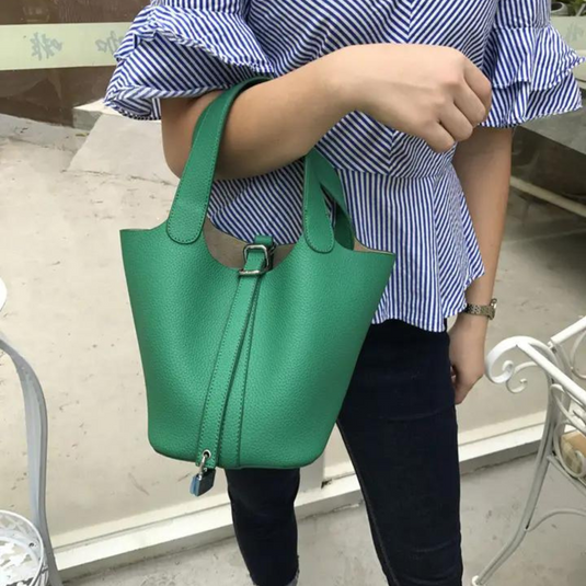 Chokore Chokore Bucket Bag with Belt (Green) 