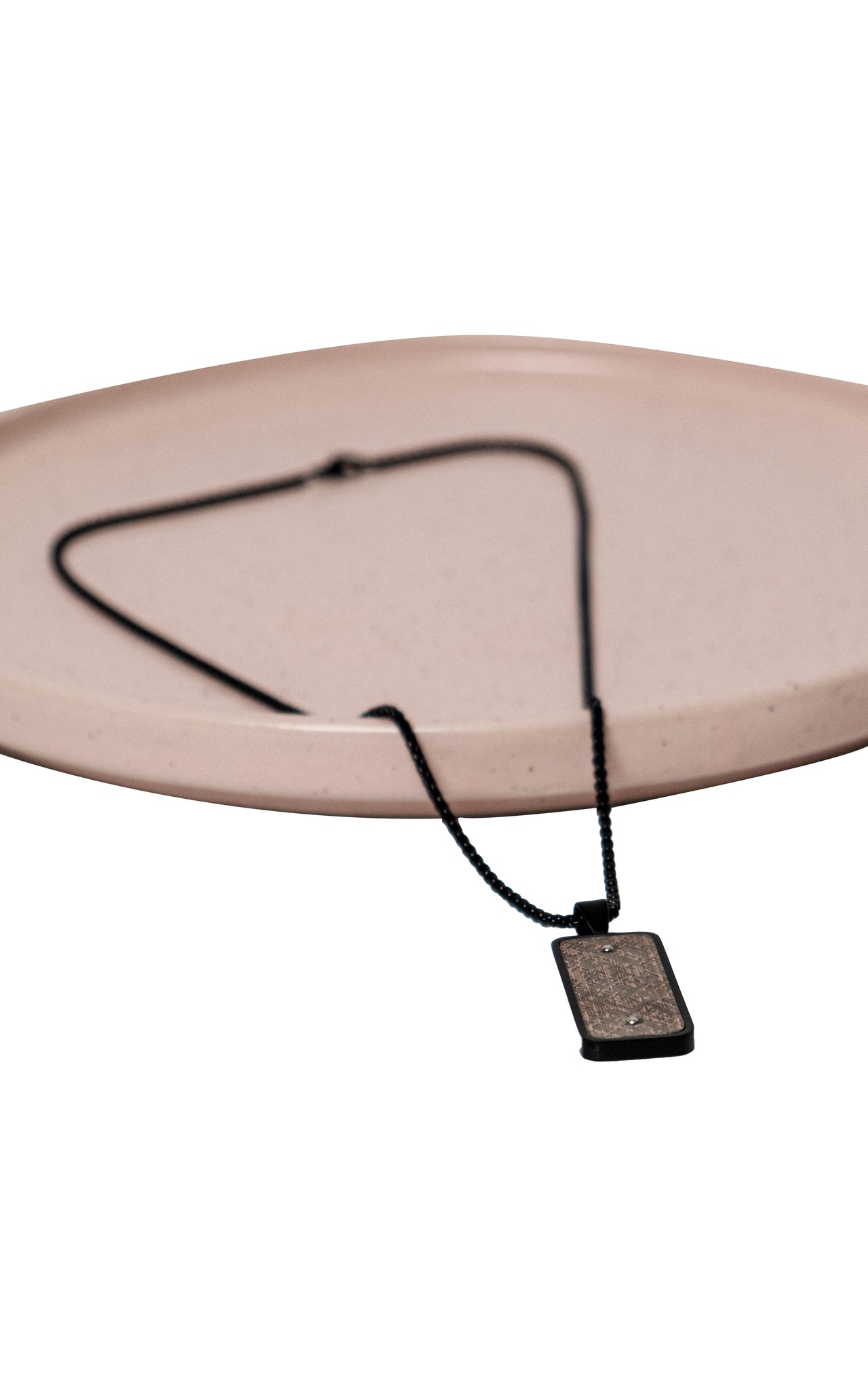Chokore Laser-engraved Pendant with Box chain