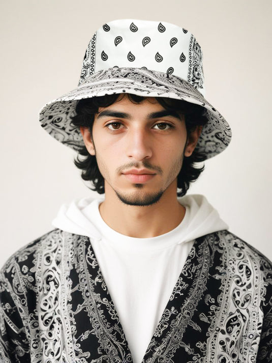 Chokore Paisley Print Reversible Bucket Hat (White)