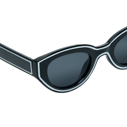 Chokore Chokore Vintage Cat-Eye Oversized Sunglasses (Black with White Outline) 