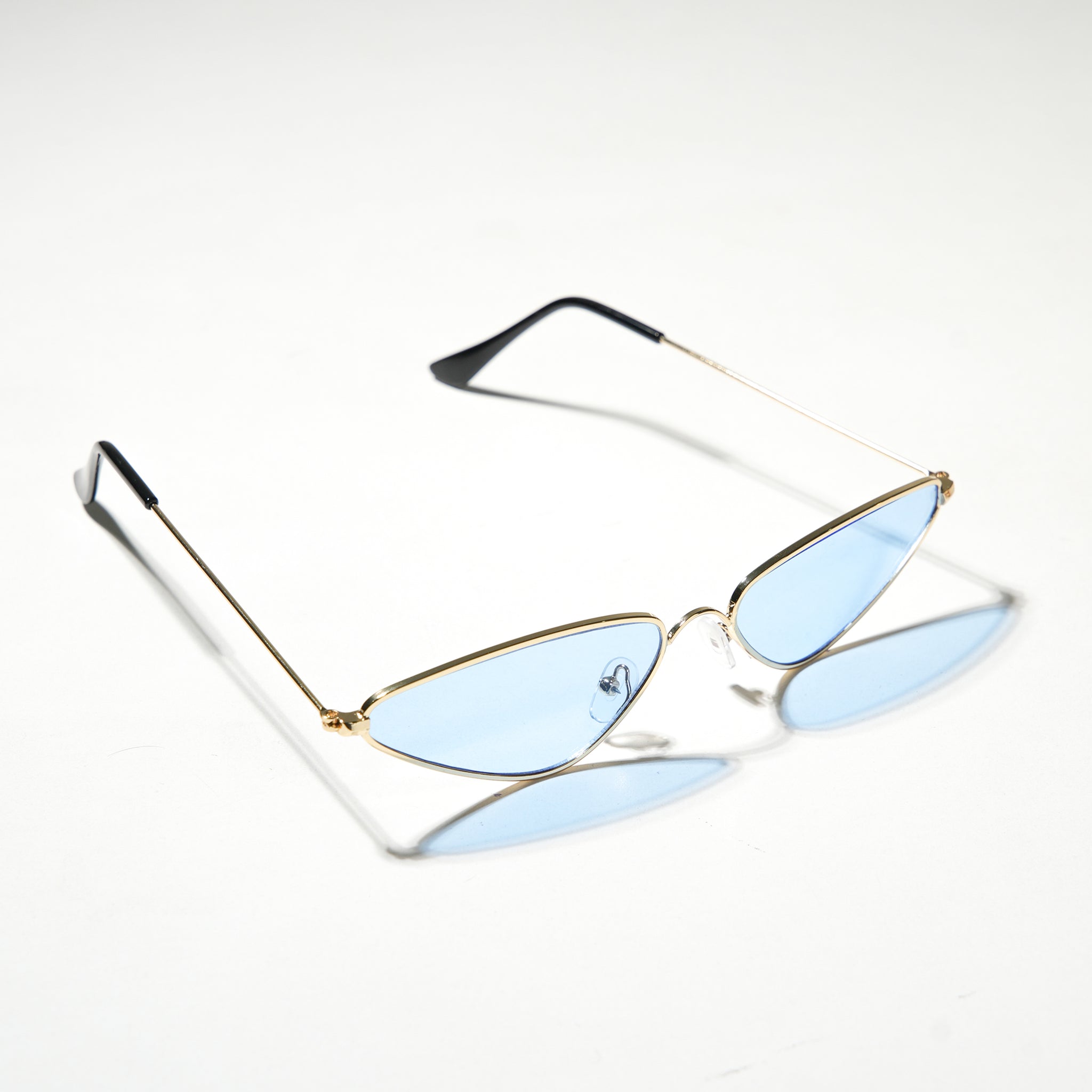 Chokore Triangular Cat-eye Metal Sunglasses (Blue & Gold)