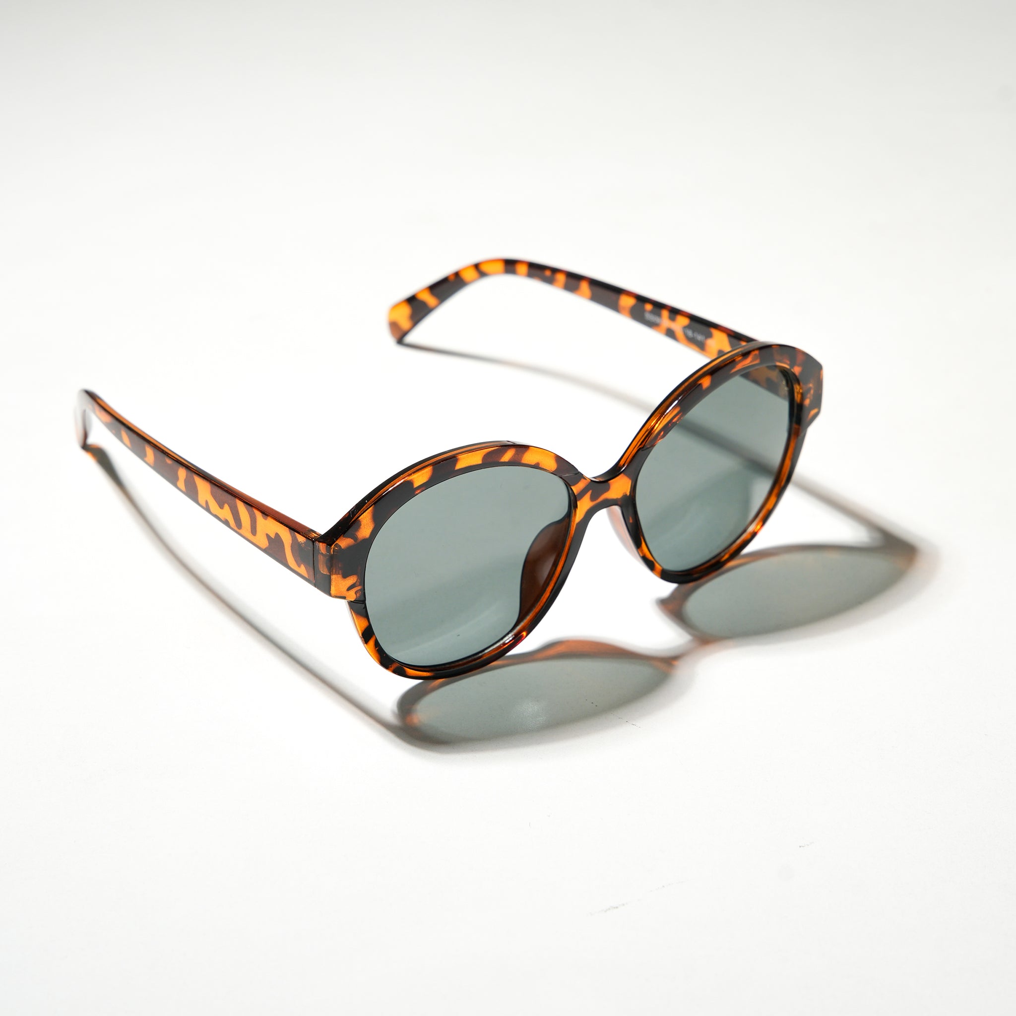 Chokore Oversized Round Leopard Print Sunglasses (Gray)