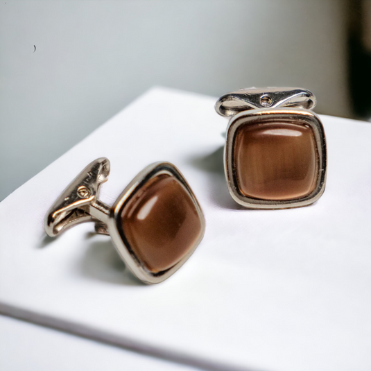 Chokore Squircle Cufflinks with Stone (Brown)
