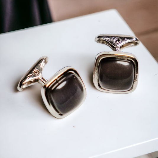 Chokore Squircle Cufflinks with Stone (Dark Gray)
