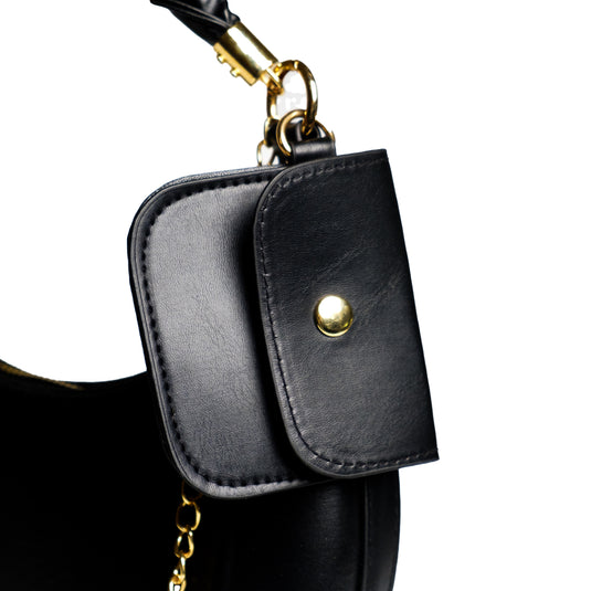 Chokore Chokore Baguette Bag with Gold Chain (Black) 