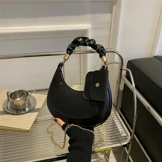 Chokore Chokore Baguette Bag with Gold Chain (Black) 