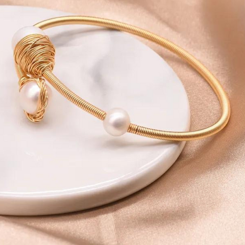 Chokore Freshwater Pearl Bangle Bracelet with Wire detailing - Chokore Freshwater Pearl Bangle Bracelet with Wire detailing