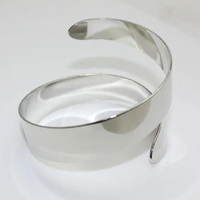 Chokore Chokore Spiral Upper Arm cuff (Silver)